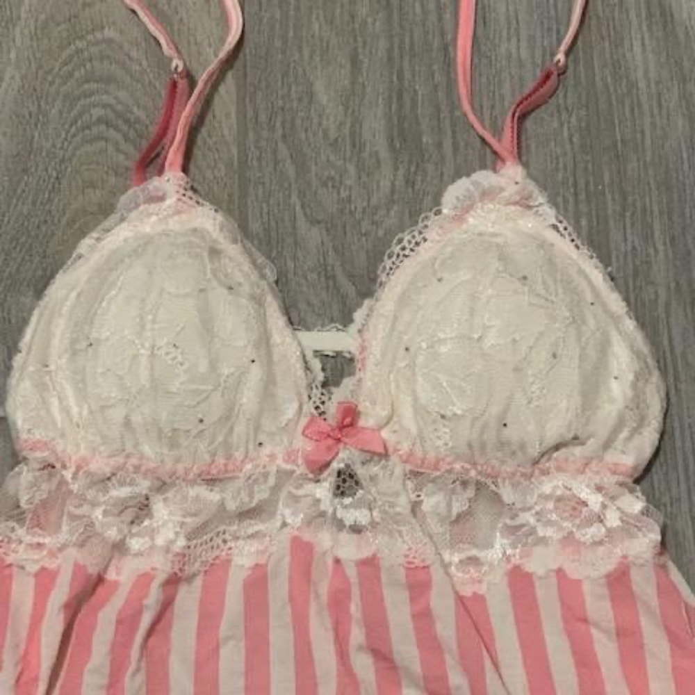 Women's Victoria's Secret Pink/White Striped Nightgown-MEDIUM